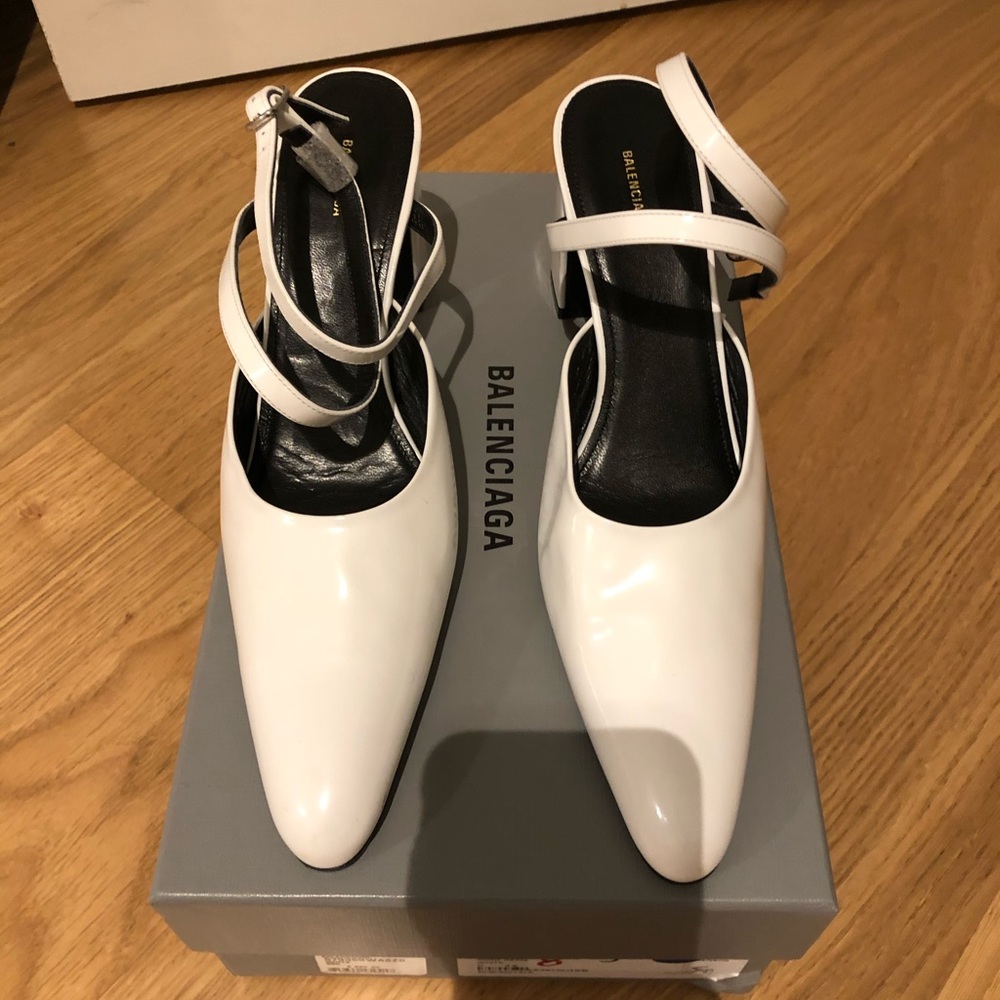 Balenciaga Round Toe Heels - Picture 2 of 4